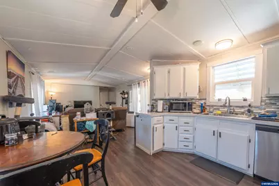 3237 Elm St, Hubbard, OR 97032 - Photo 15