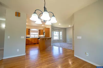 785 N 15th Av, Stayton, OR 97383 - Photo 9