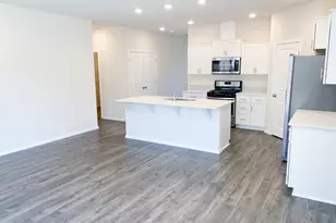 4883 Navigation Ave NE, Salem, OR 97305 - Photo 11