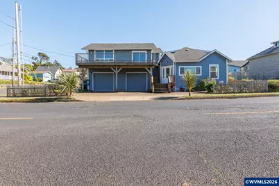 561 W Olive St, Newport, OR 97365 - Photo 1