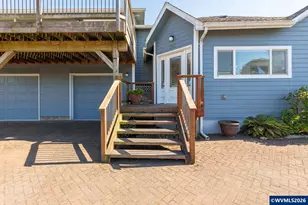 561 W Olive St, Newport, OR 97365 - Photo 3
