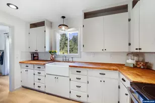 32248 Powder House Rd, Philomath, OR 97370 - Photo 11