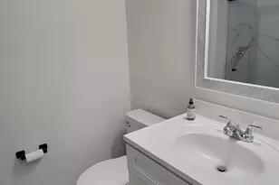 945 18th St, Salem, OR 97301 - Photo 17