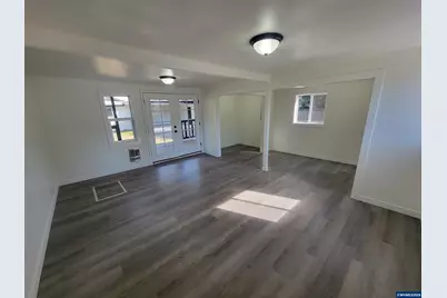 945 18th St, Salem, OR 97301 - Photo 21