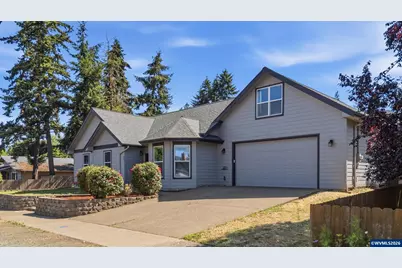 808 Oak St, Brownsville, OR 97327 - Photo 3