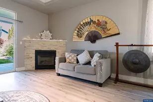 301 SW Applegate Trail Dr, Dallas, OR 97338 - Photo 15