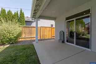 301 SW Applegate Trail Dr, Dallas, OR 97338 - Photo 29