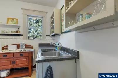 292 17th St SE, Salem, OR 97301 - Photo 41