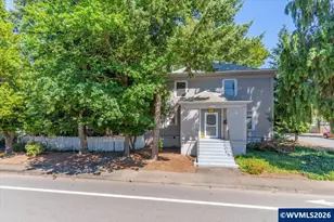 292 17th St SE, Salem, OR 97301 - Photo 1
