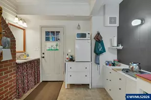292 17th St SE, Salem, OR 97301 - Photo 23