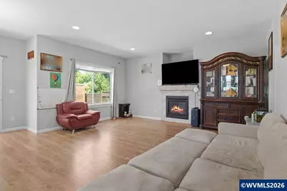 518 Red Cedar Ln NE, Salem, OR 97301 - Photo 7