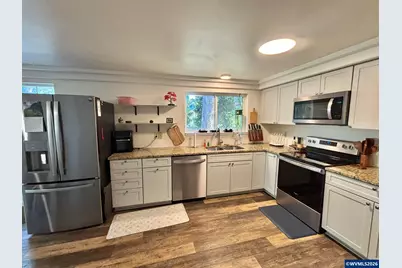 1335 Wildfang Dr, Independence, OR 97351 - Photo 5