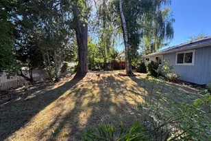 1335 Wildfang Dr, Independence, OR 97351 - Photo 23