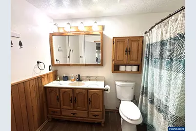 1335 Wildfang Dr, Independence, OR 97351 - Photo 17