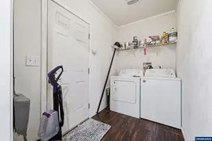 104 Essex Dr SE, Aumsville, OR 97325 - Photo 9