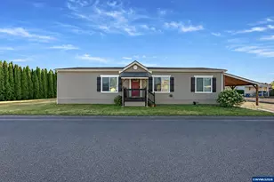 104 Essex Dr SE, Aumsville, OR 97325 - Photo 1