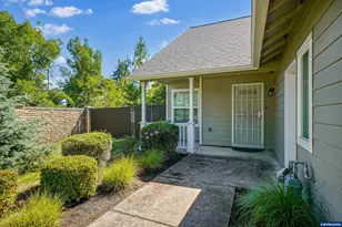 2698 Brooks Ave NE, Salem, OR 97301 - Photo 3