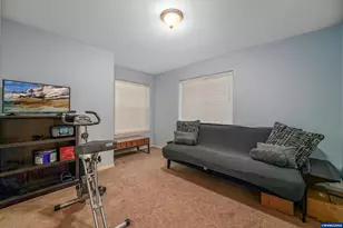 2698 Brooks Ave NE, Salem, OR 97301 - Photo 13