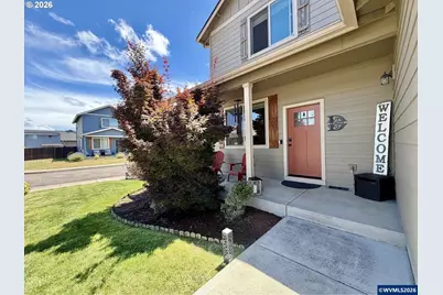 1202 Albatross Ct, Sweet Home, OR 97386 - Photo 3