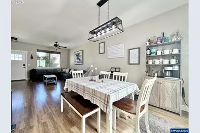 1202 Albatross Ct, Sweet Home, OR 97386 - Photo 11