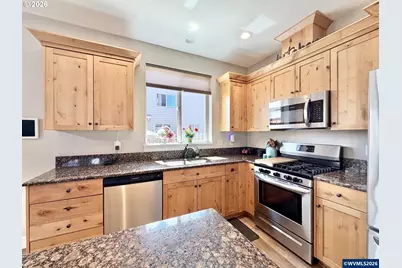 1202 Albatross Ct, Sweet Home, OR 97386 - Photo 15
