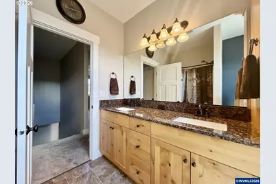 1202 Albatross Ct, Sweet Home, OR 97386 - Photo 25