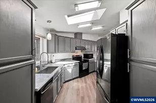 3908 Willamette Ave SE, Albany, OR 97322 - Photo 9