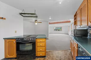 4154 5th St, Hubbard, OR 97032 - Photo 9