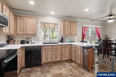 1960 SE Uglow Av, Dallas, OR 97338 - Photo 9