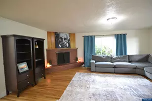 1005 Glenview Way NW, Salem, OR 97304 - Photo 3