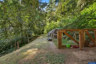 27020 Reese Creek Rd, Monroe, OR 97456 - Photo 19