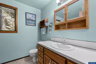 27020 Reese Creek Rd, Monroe, OR 97456 - Photo 29