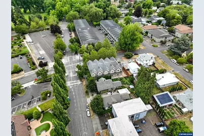 415 SW 11th St, Corvallis, OR 97333 - Photo 7