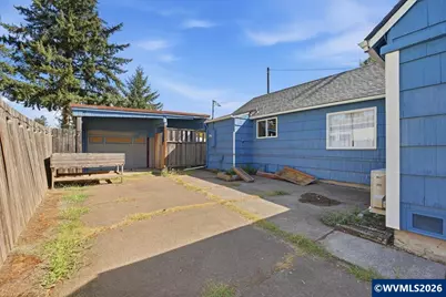777 1/2 E Milton St, Lebanon, OR 97355 - Photo 21