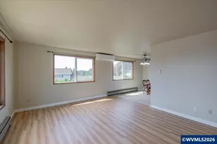 157 NE Fern Ct, Dallas, OR 97338 - Photo 13