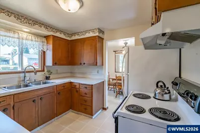 157 NE Fern Ct, Dallas, OR 97338 - Photo 37
