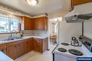 157 NE Fern Ct, Dallas, OR 97338 - Photo 37