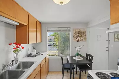 2356 NW Lincoln St, Corvallis, OR 97330 - Photo 13