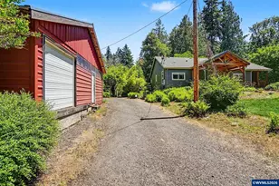5714 Crooked Finger Rd NE, Scotts Mills, OR 97375 - Photo 3