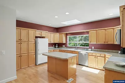 5714 Crooked Finger Rd NE, Scotts Mills, OR 97375 - Photo 11