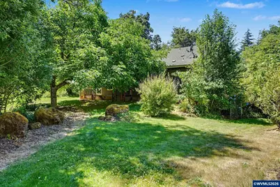 5714 Crooked Finger Rd NE, Scotts Mills, OR 97375 - Photo 47