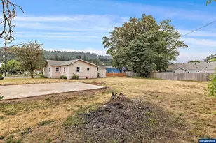 717 Main St, Lyons, OR 97358 - Photo 25