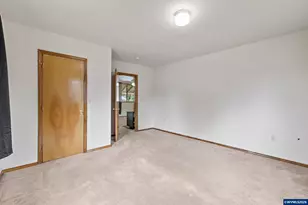 717 Main St, Lyons, OR 97358 - Photo 17
