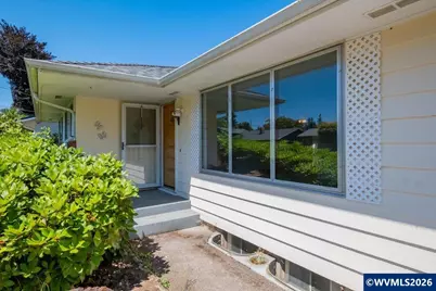 18441 SE Clinton St, Gresham, OR 97030 - Photo 5