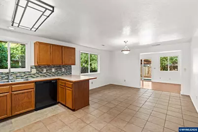 4624 SE Geary St, Albany, OR 97322 - Photo 9