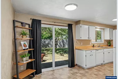 311 Kanuku St SE, Salem, OR 97306 - Photo 9