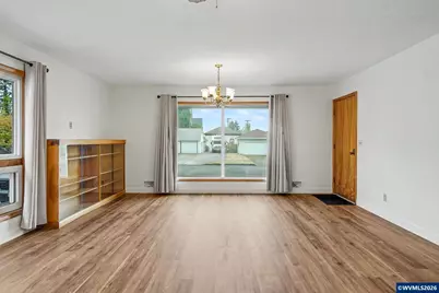 135 St Mary's Av, Mount Angel, OR 97362 - Photo 5