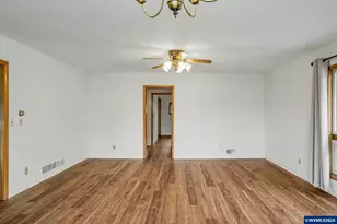 135 St Mary&apos S Av, Mount Angel, OR 97362 - Photo 7