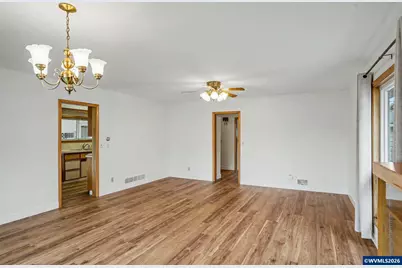 135 St Mary's Av, Mount Angel, OR 97362 - Photo 9