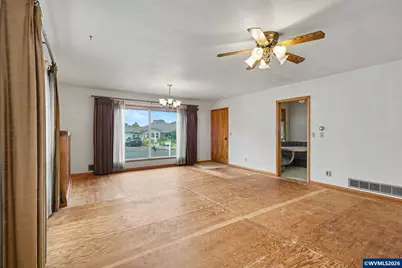 135 St Mary's Av, Mount Angel, OR 97362 - Photo 9